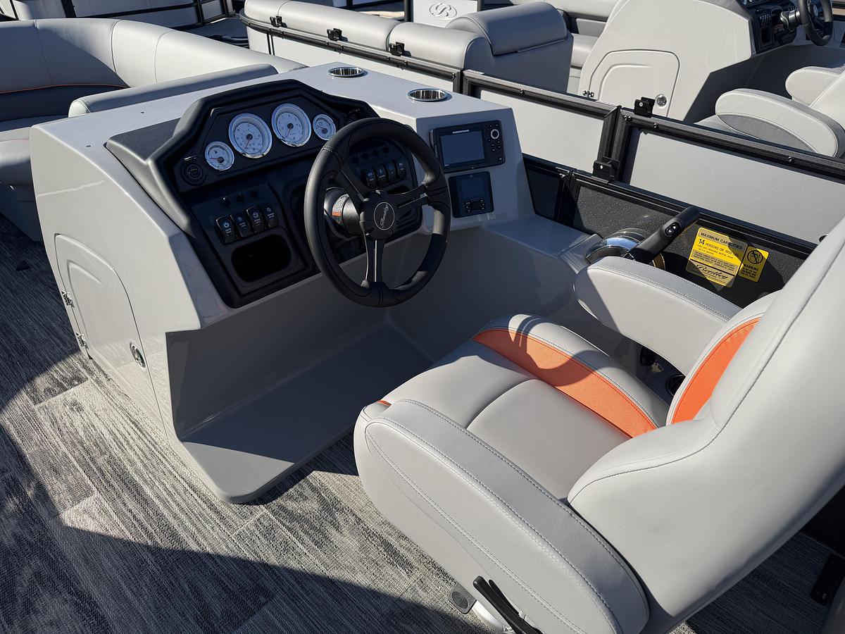 2026 Bentley Pontoons Legacy 200 Navigator