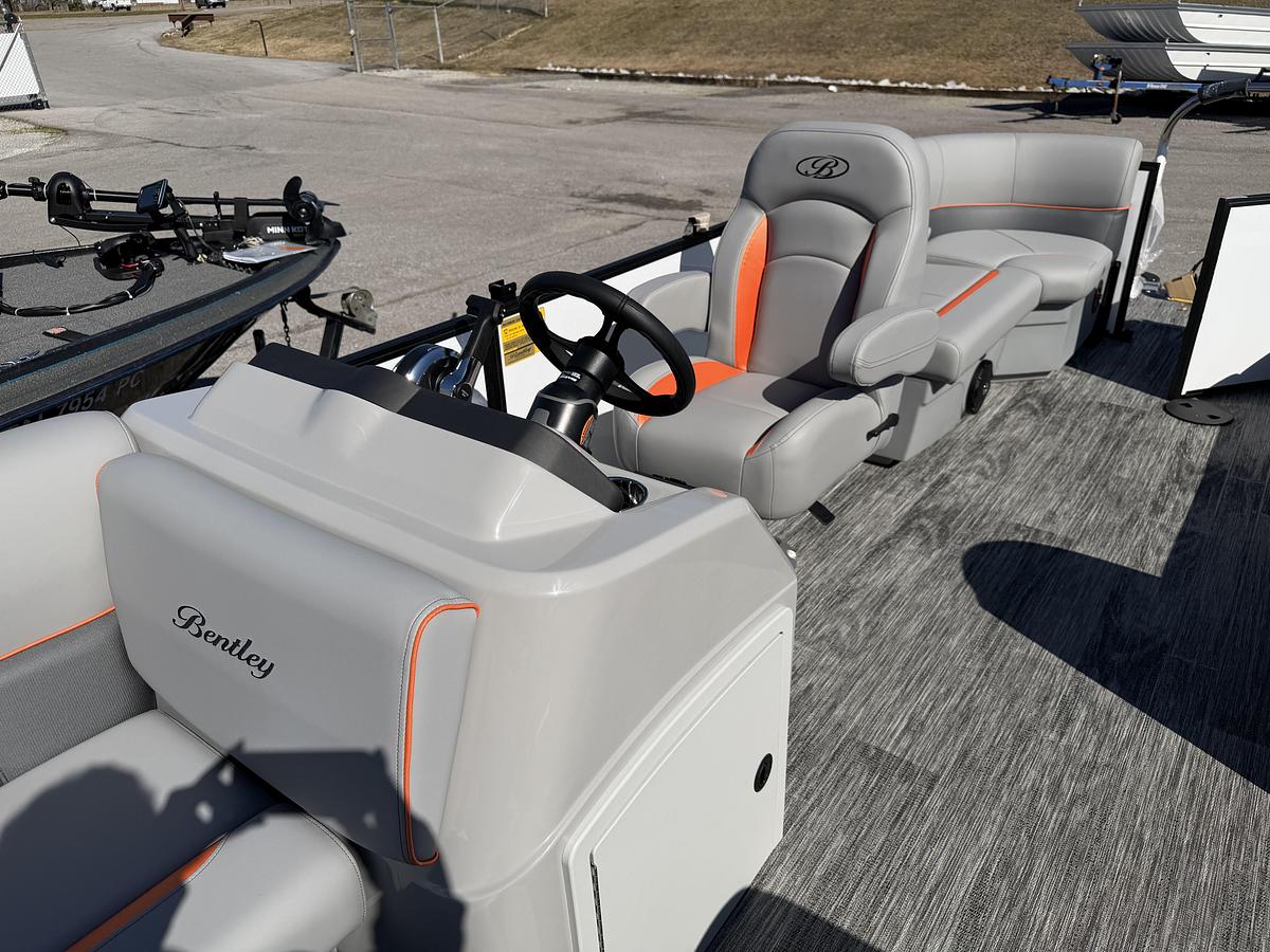 2026 Bentley Pontoons Bolt 223