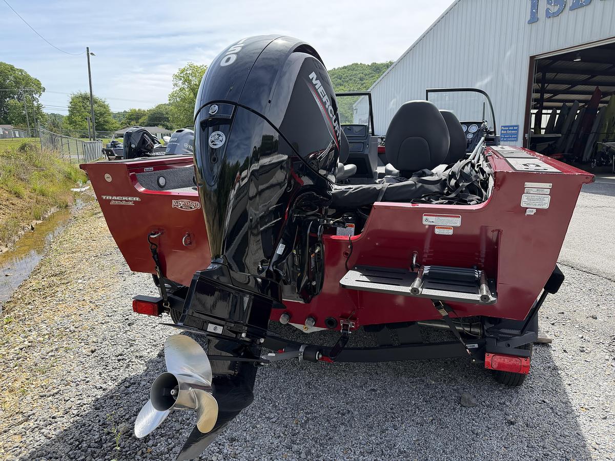 Used 2025 Tracker Targa 18