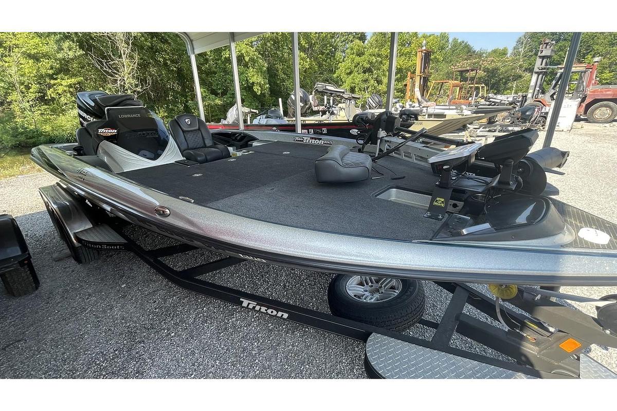 Used 2018 Triton Boats TRX21
