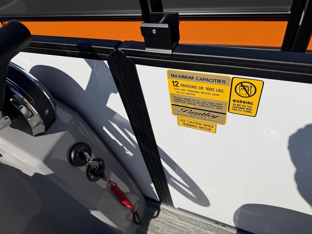 2026 Bentley Pontoons Bolt 223