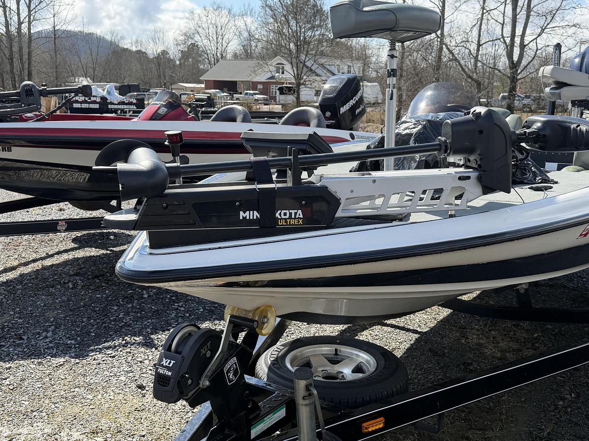 Used 2004 Triton Boats TR196
