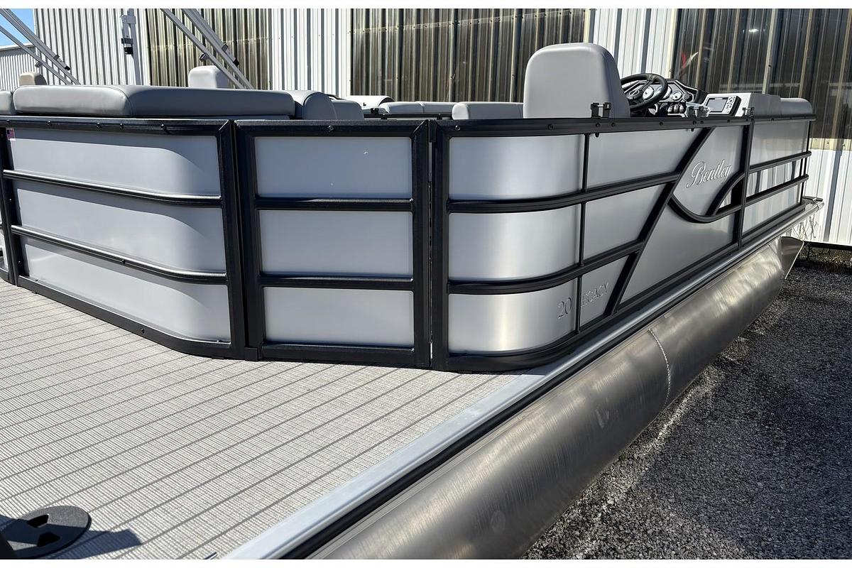 2026 Bentley Pontoons Legacy 200 Cruise