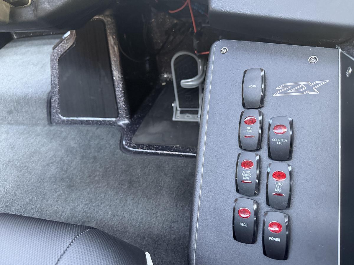 Used 2025 Skeeter ZX200