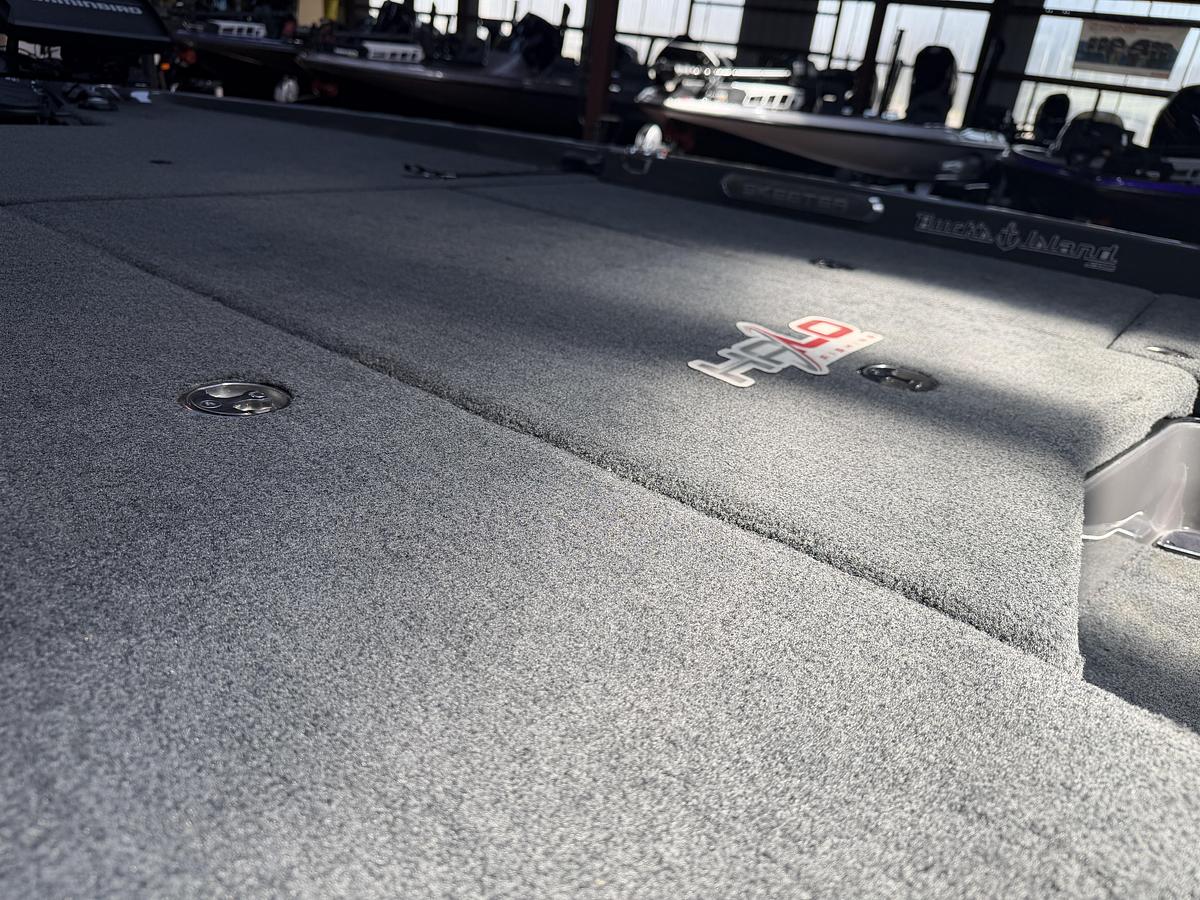 Used 2025  Skeeter FXR21LE - Buck's Island Demo