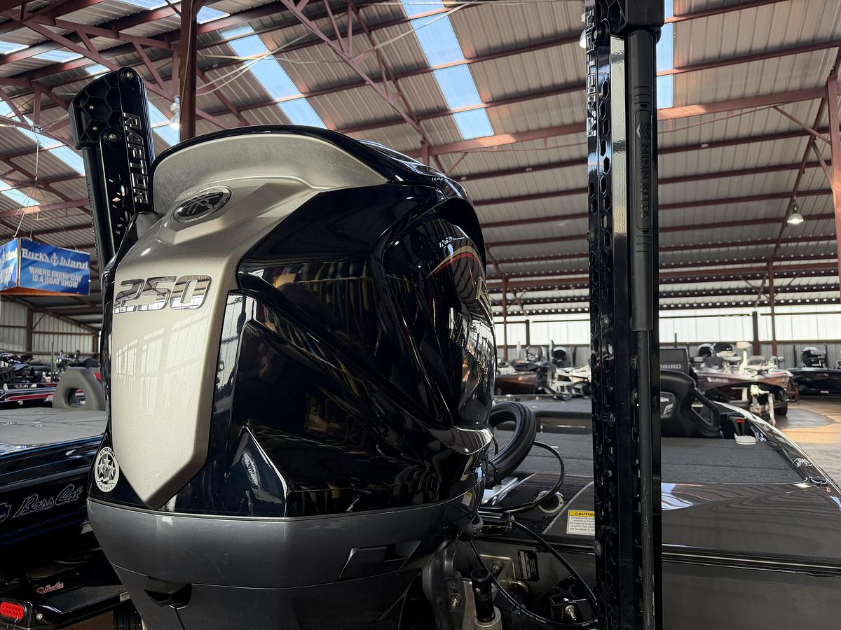 Used 2025 Skeeter FX20LE