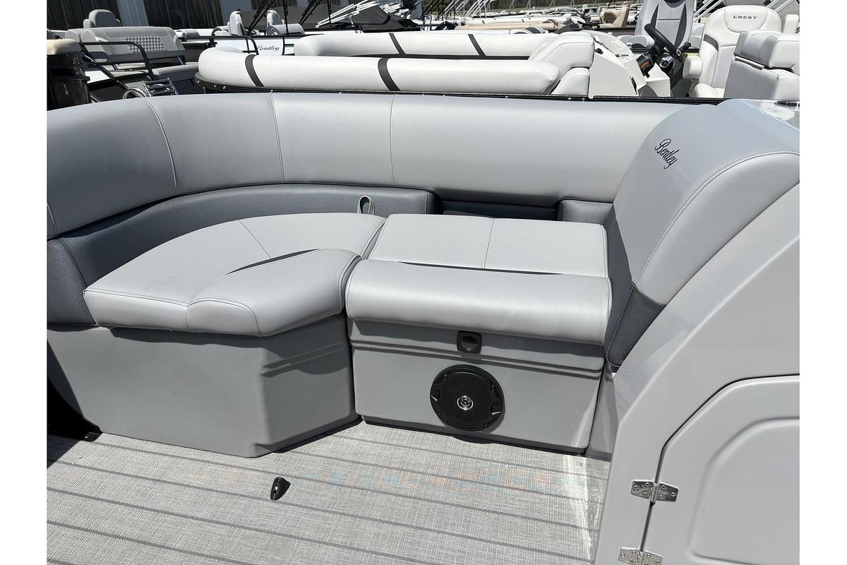 2025 Bentley Pontoons Legacy 203XL