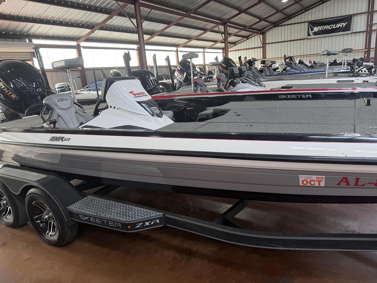 Used 2022 Skeeter ZXR21
