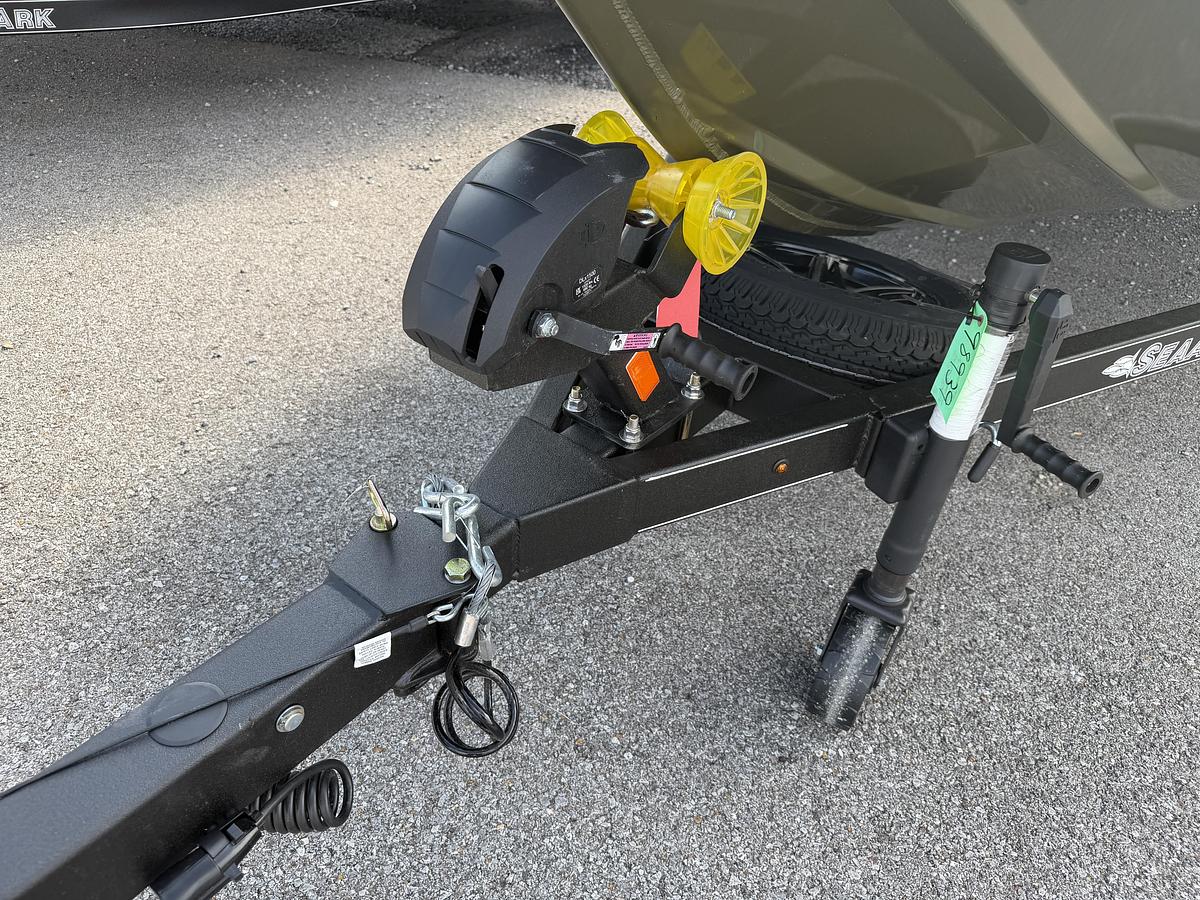 2027 SeaArk Flex 21 Pro
