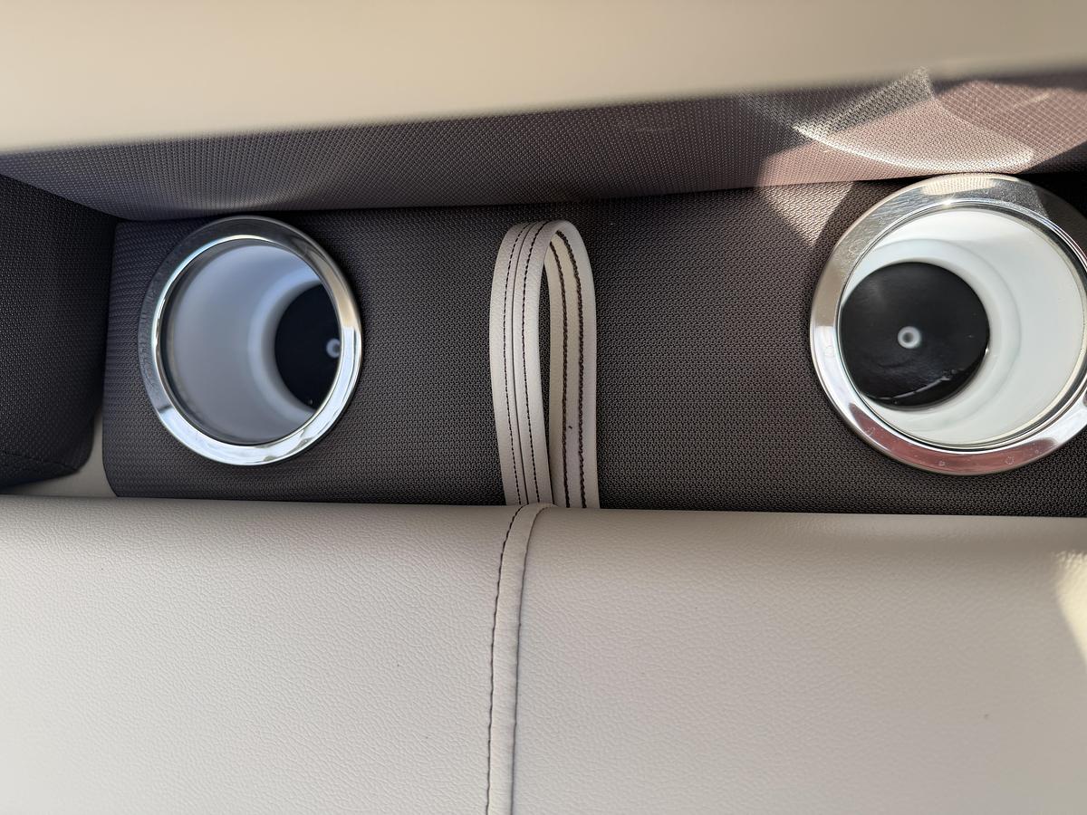 2026 Bentley Pontoons Legacy 223 Navigator