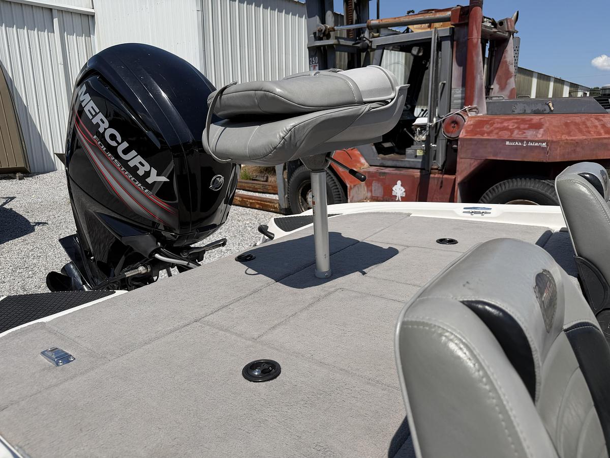 Used 2008 Triton Boats 17 Explorer