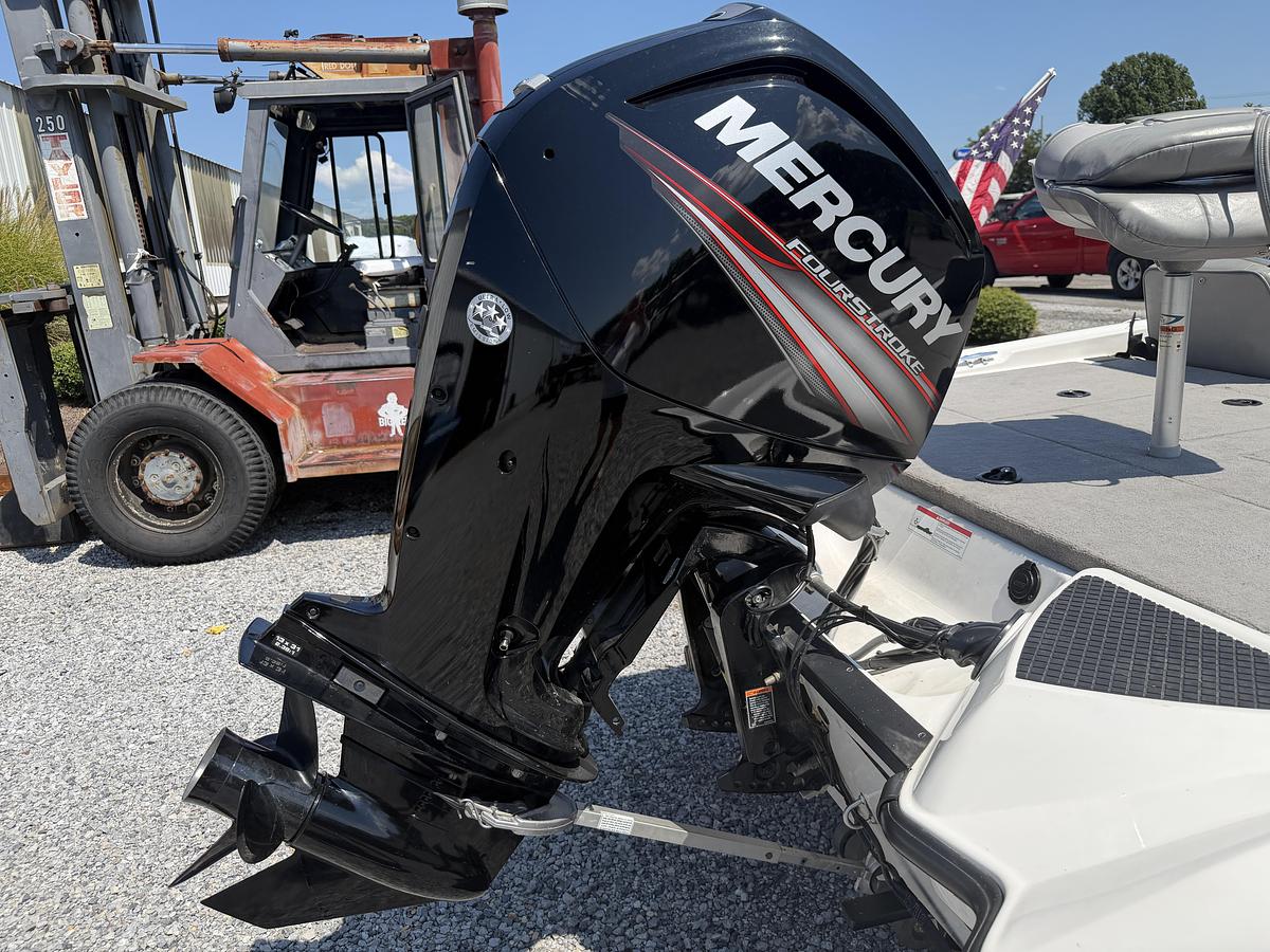 Used 2008 Triton Boats 17 Explorer