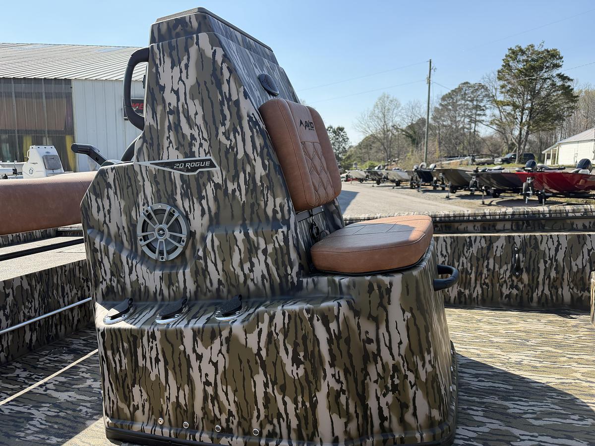 2026 Avid Boats 20CC Rogue