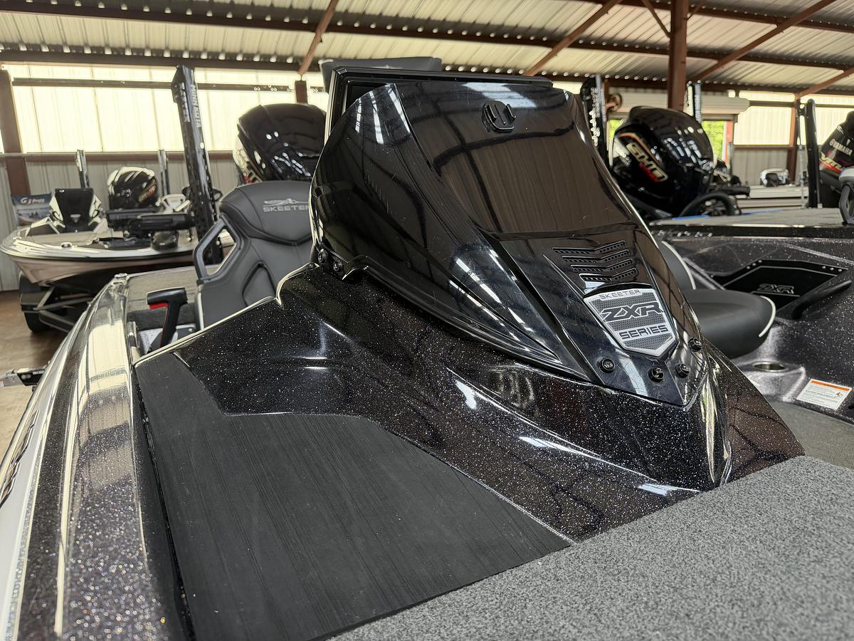 Used 2024 Skeeter ZXR20