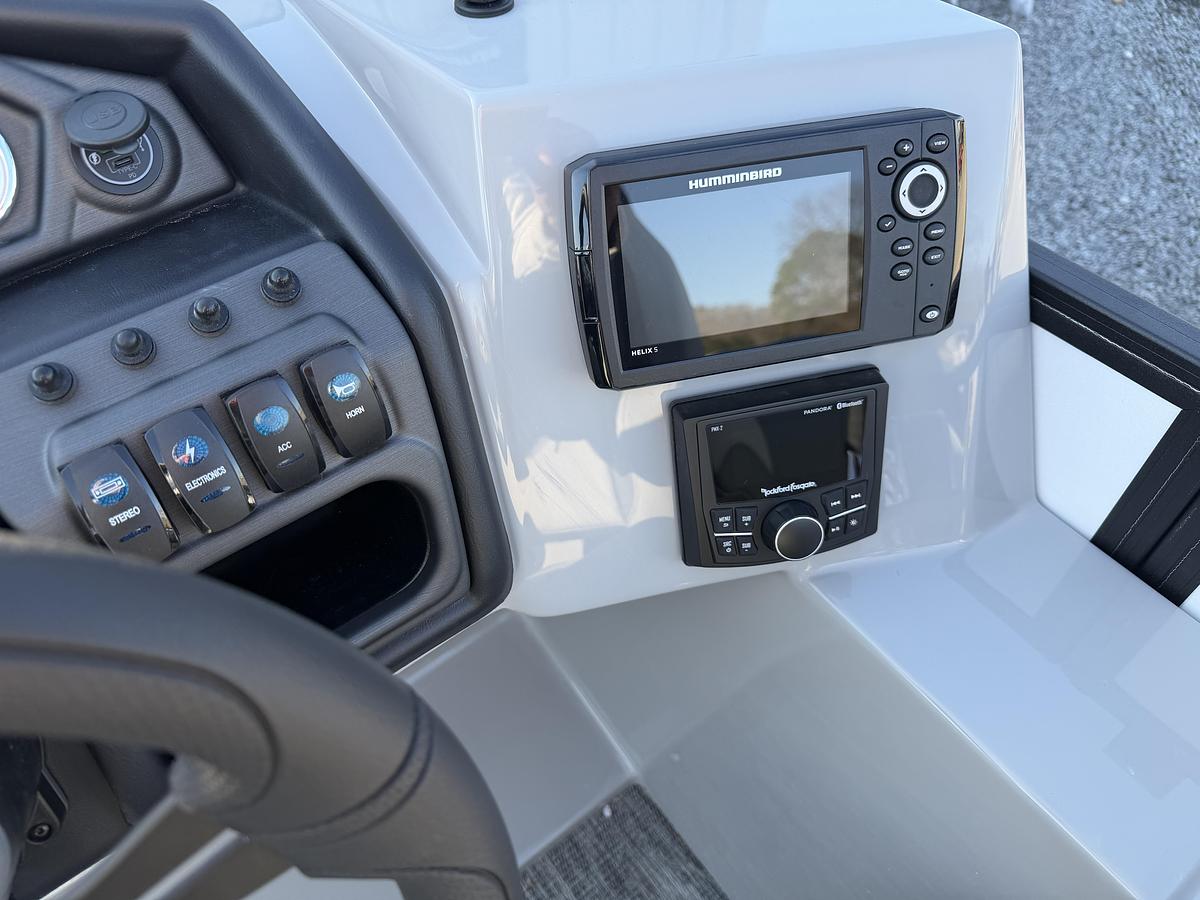 2026 Bentley Pontoons Legacy 223 DL Navigator