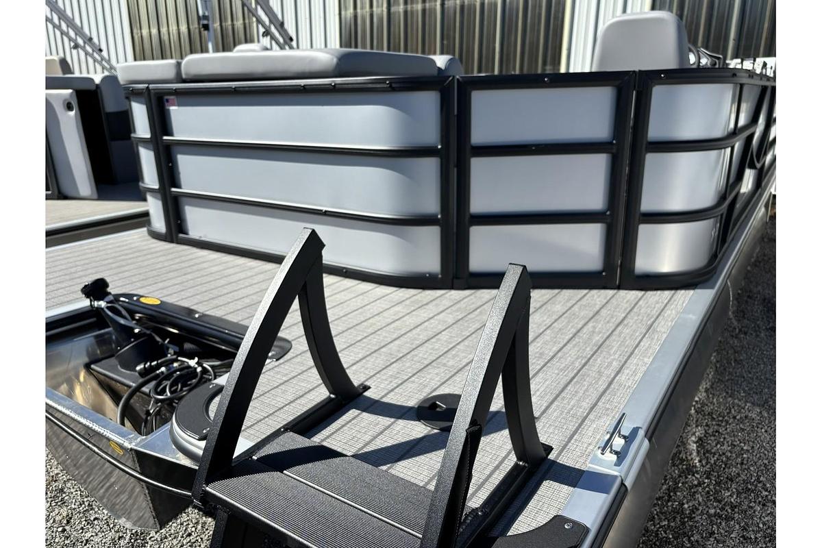 2026 Bentley Pontoons Legacy 200 Cruise