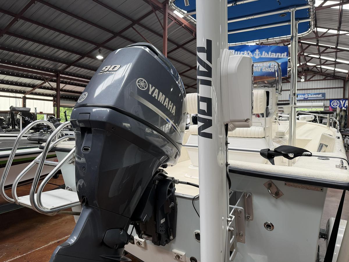 Used 2013 MayCraft 1900CC