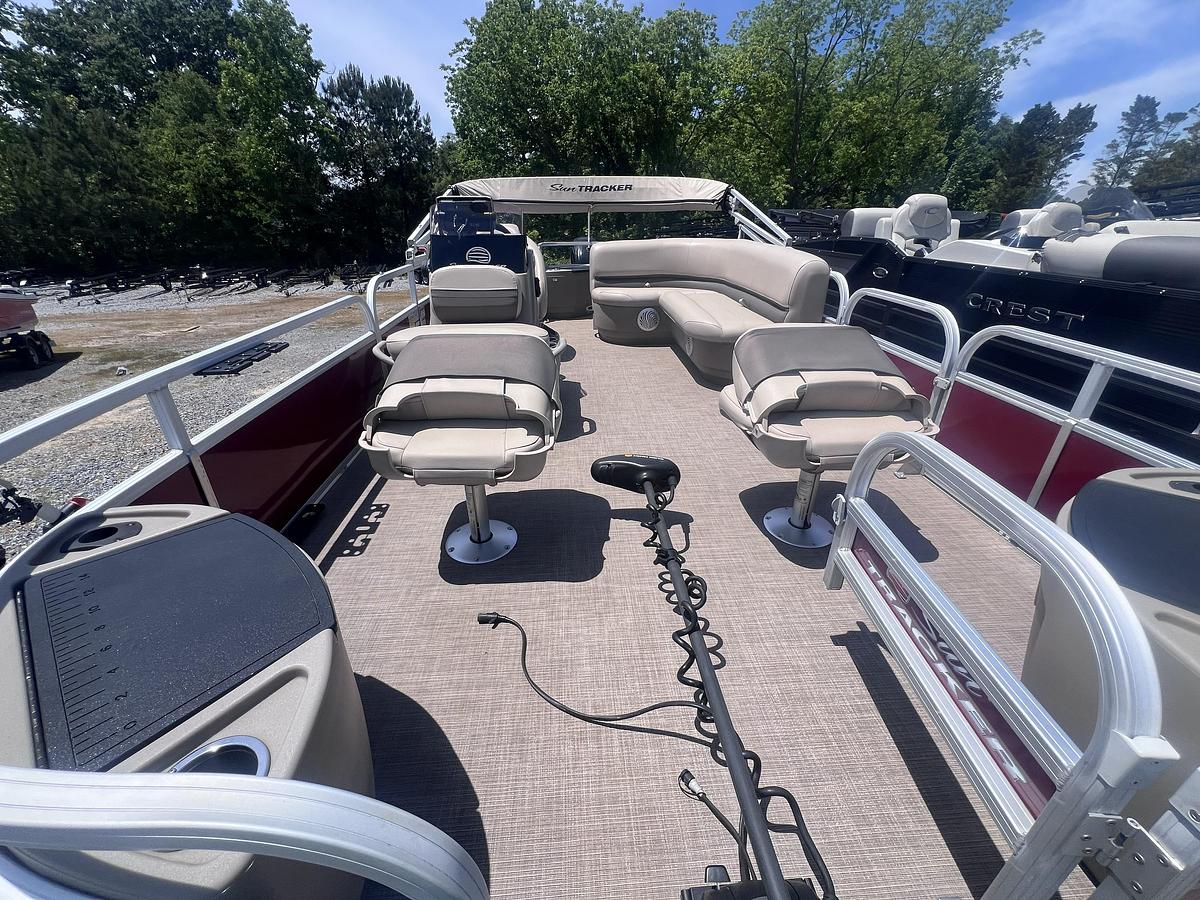 Used 2021 SunTracker Bass Buggy 18