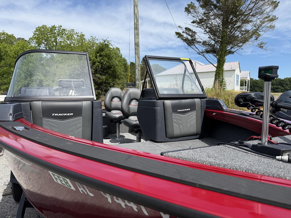 Used 2025 Tracker Targa 18