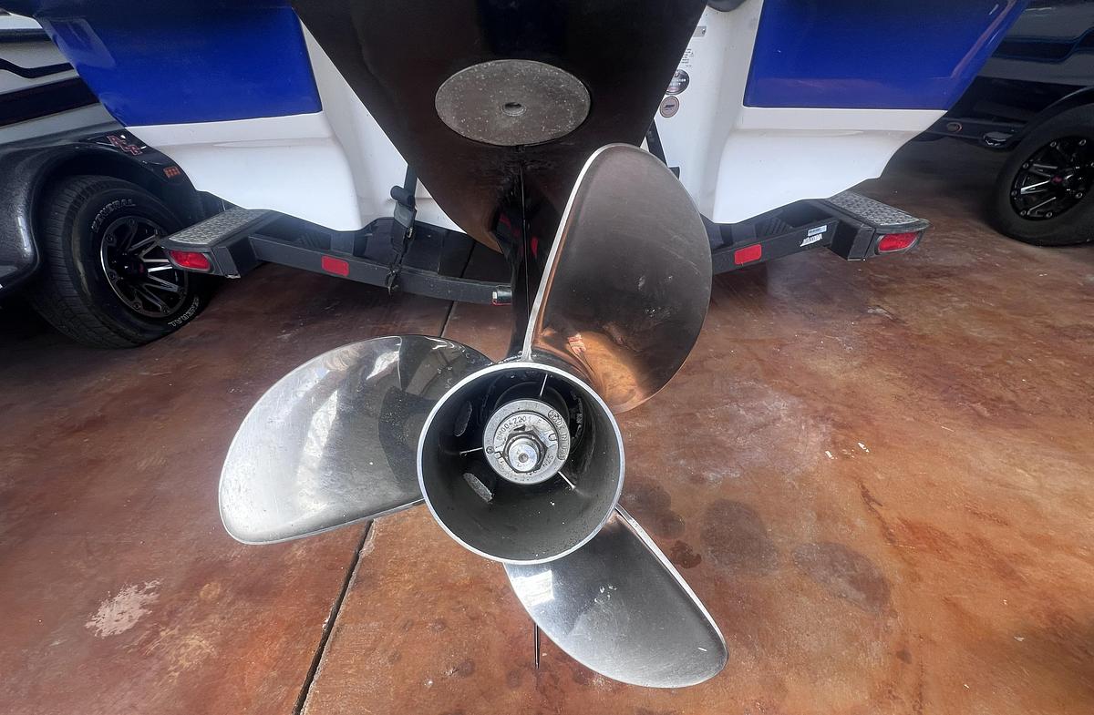 Used 2022 Tahoe 200 MOK