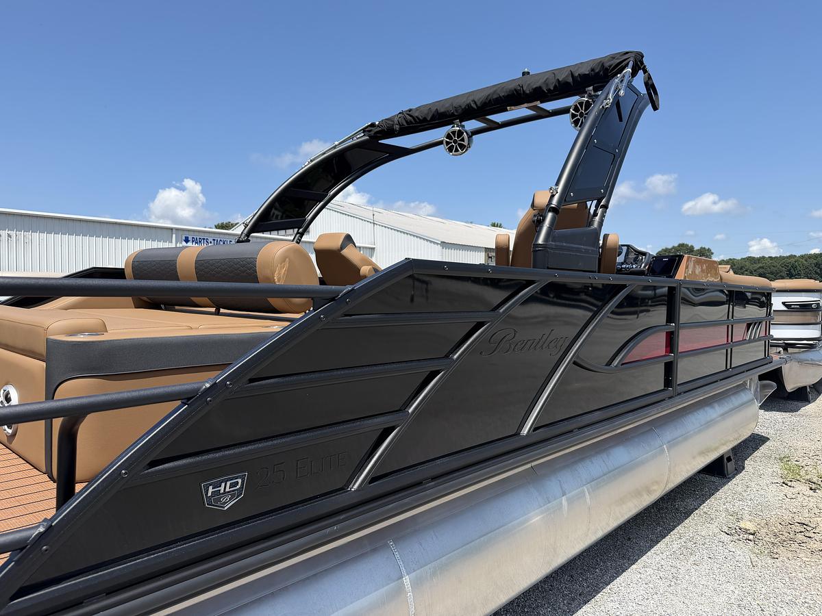 2027 Bentley Pontoons Elite 253 Swingback DC