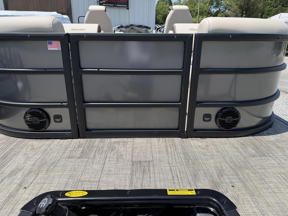 2027 Bentley Pontoons Legacy 223 Navigator