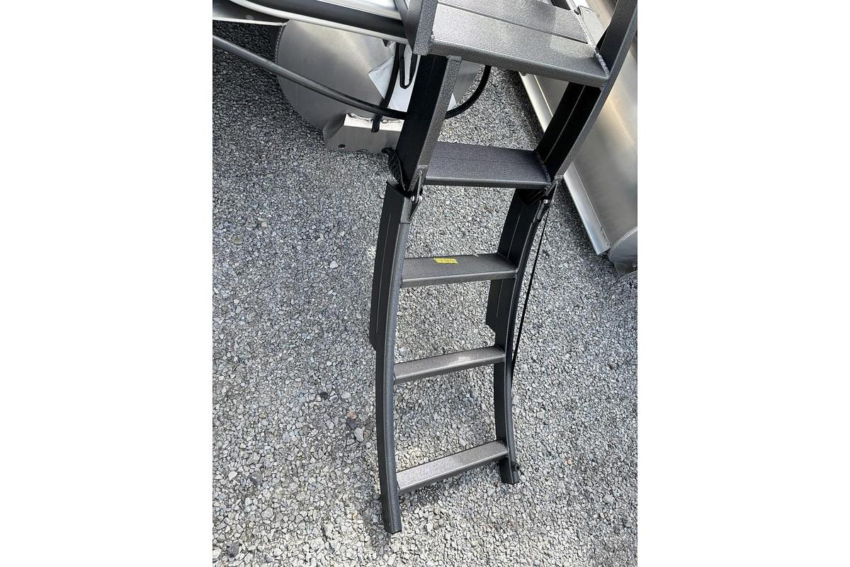 2025 Bentley Pontoons Legacy 223 Cruise