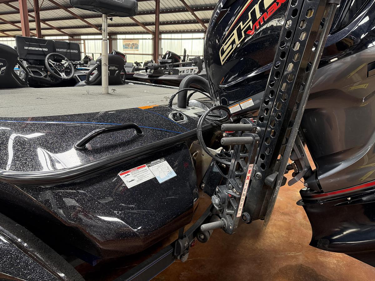 Used 2025 Skeeter FX21LE