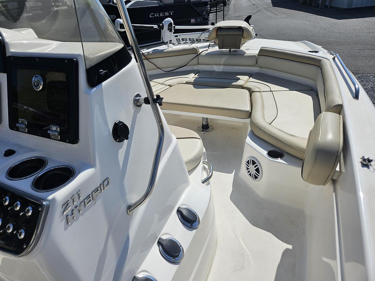 Used 2022 Nautic Star 211 Hybrid