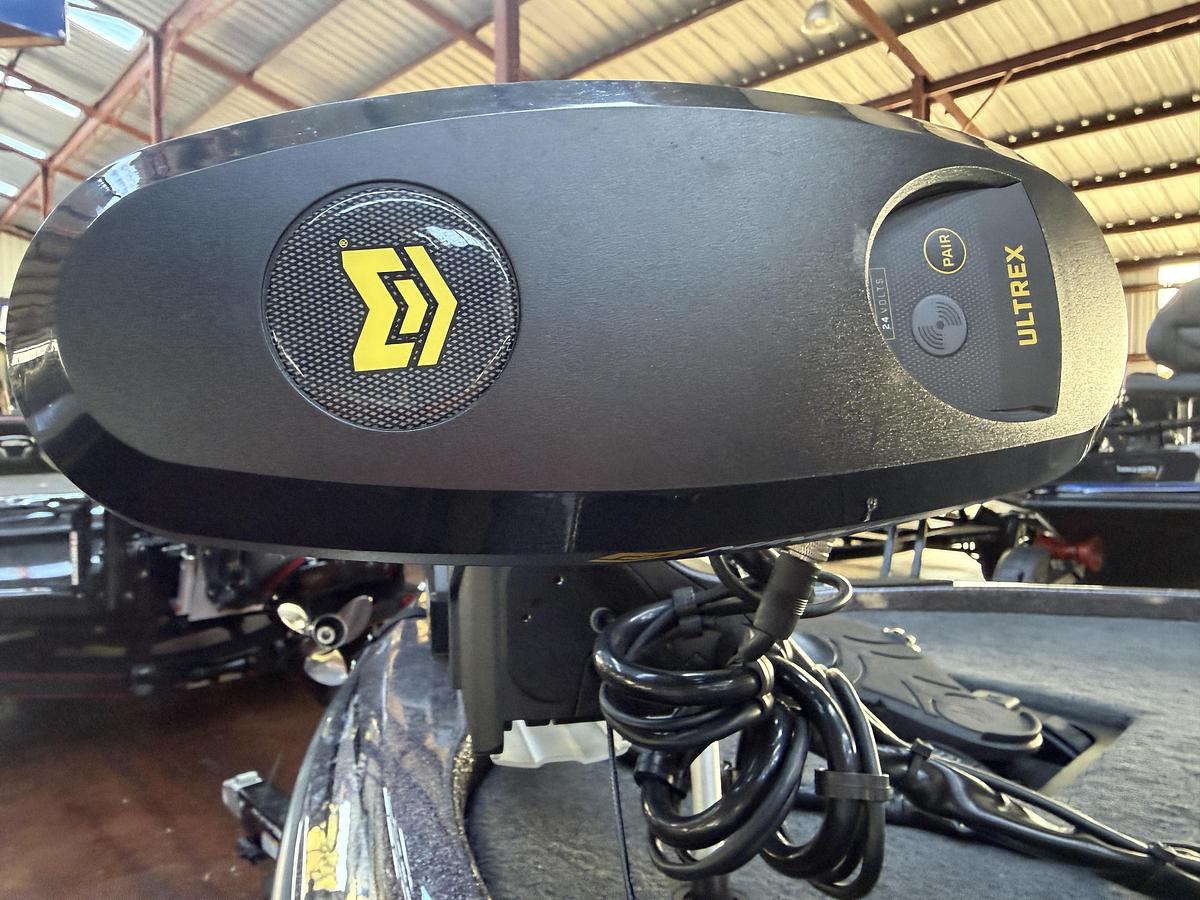 Used 2025 Skeeter ZX200