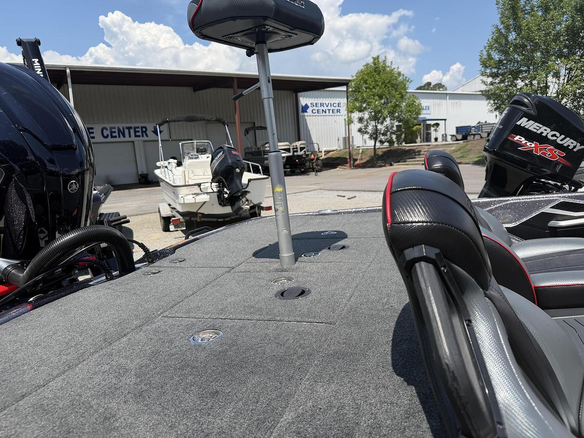 Used 2025 Skeeter FXR20LE