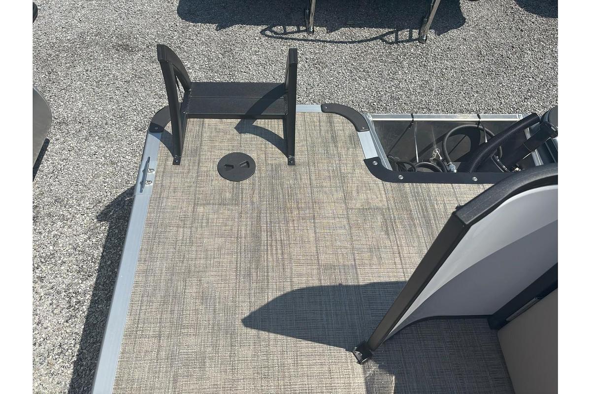 2026 Bentley Pontoons Legacy 200 Cruise