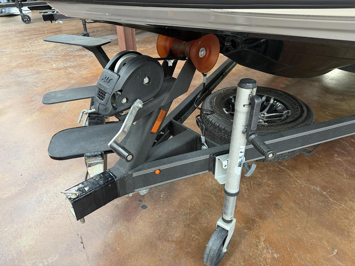 Used 2022 Skeeter ZXR21