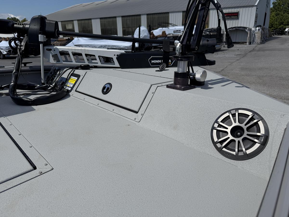 2027 SeaArk ProCat 200