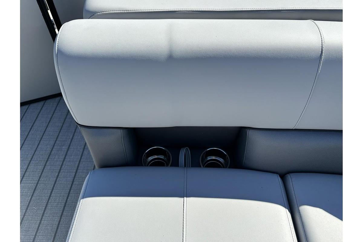 2026 Bentley Pontoons Legacy 200 Cruise