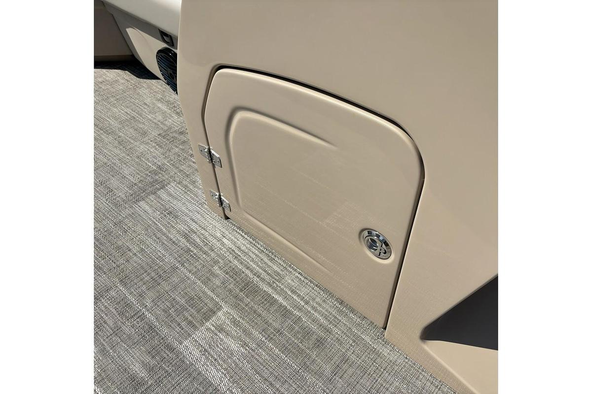 2026 Bentley Pontoons Legacy 223 Navigator