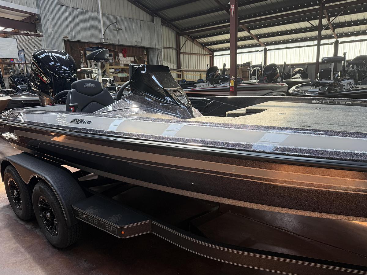 2027 Skeeter ZX200