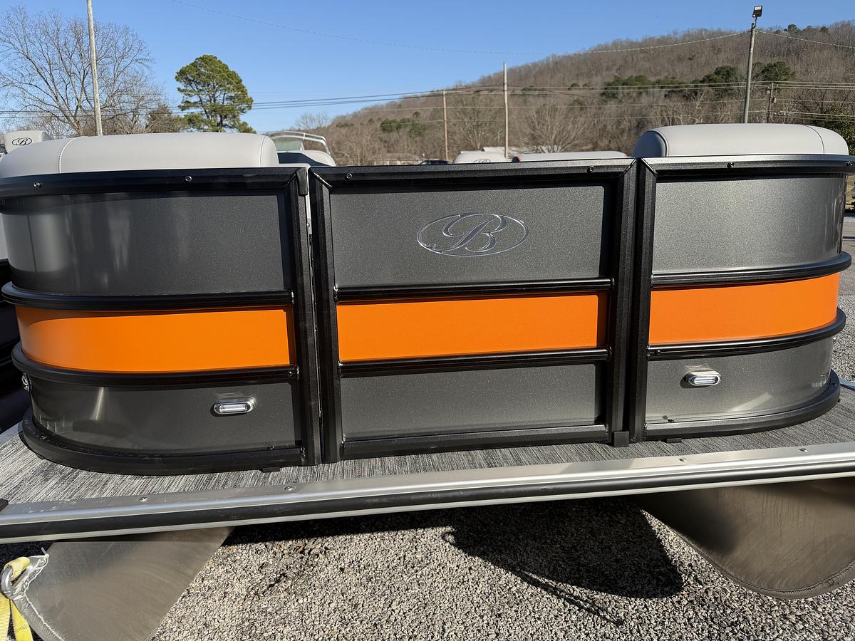 2026 Bentley Pontoons Legacy 200 Navigator