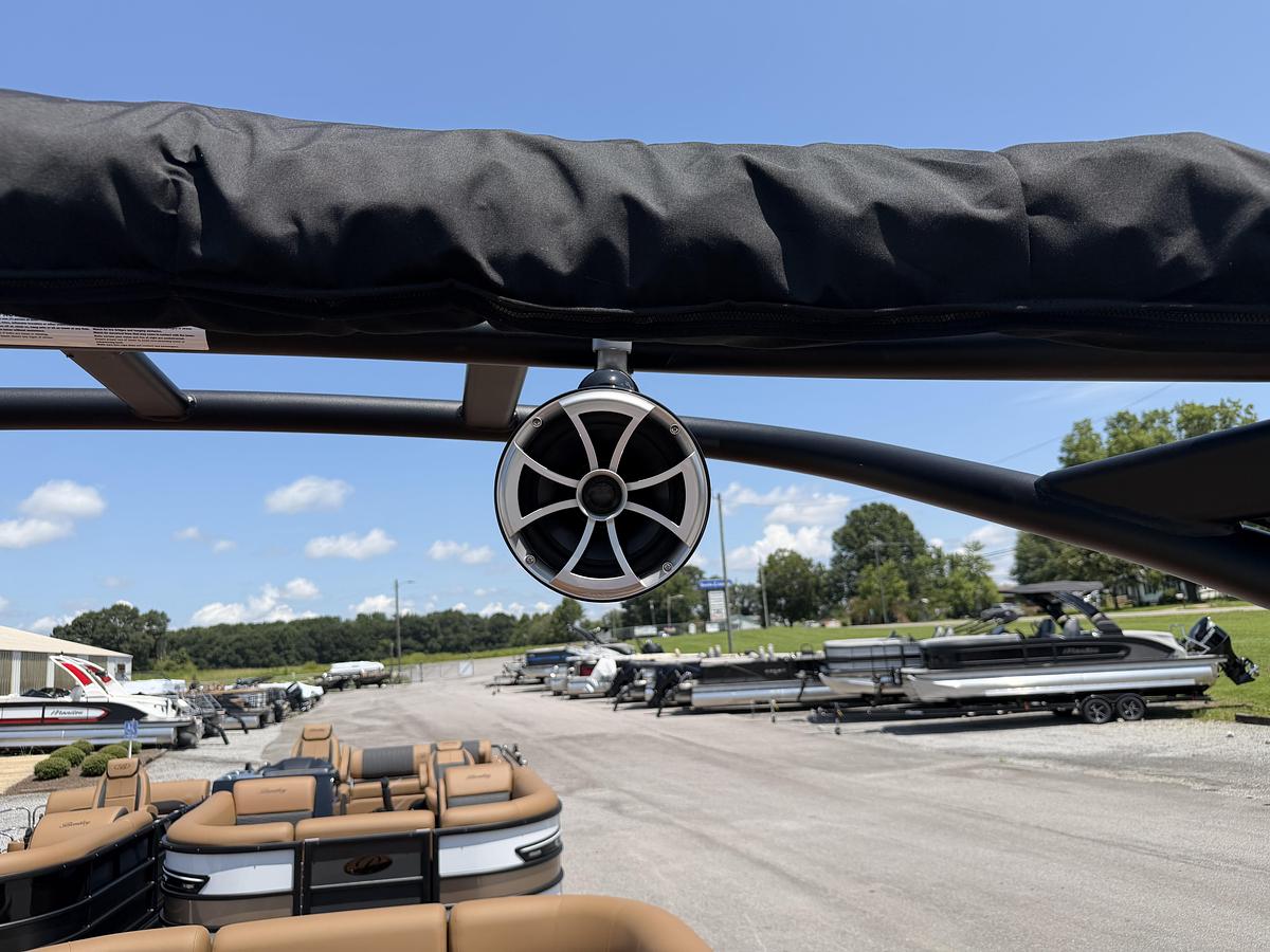 2027 Bentley Pontoons Elite 253 Swingback DC