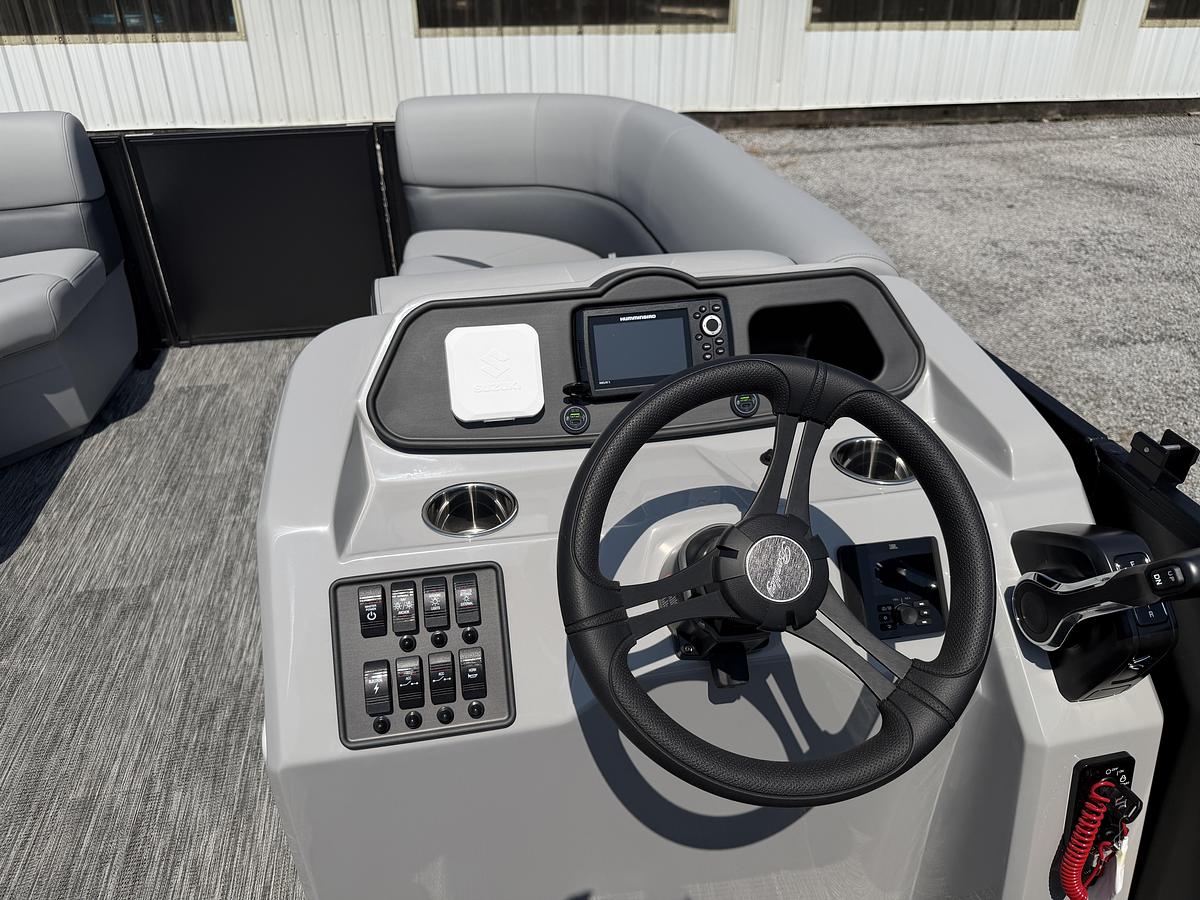 2027 Bentley Pontoons Bolt 200
