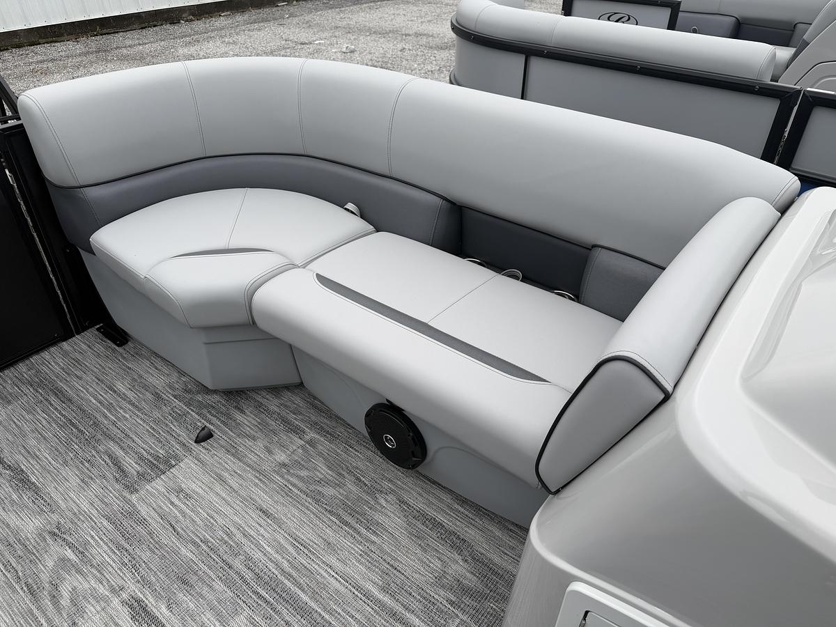 2026 Bentley Pontoons Bolt 200