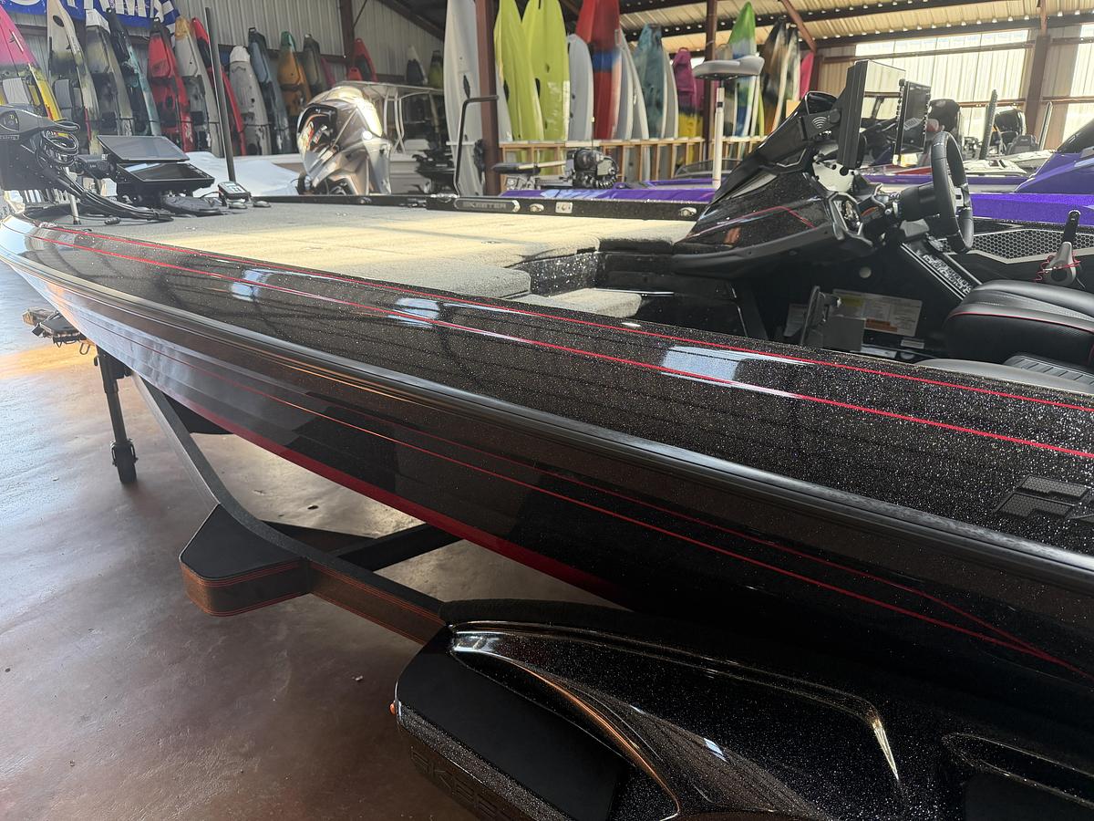 Used 2024 Skeeter FXR20LE