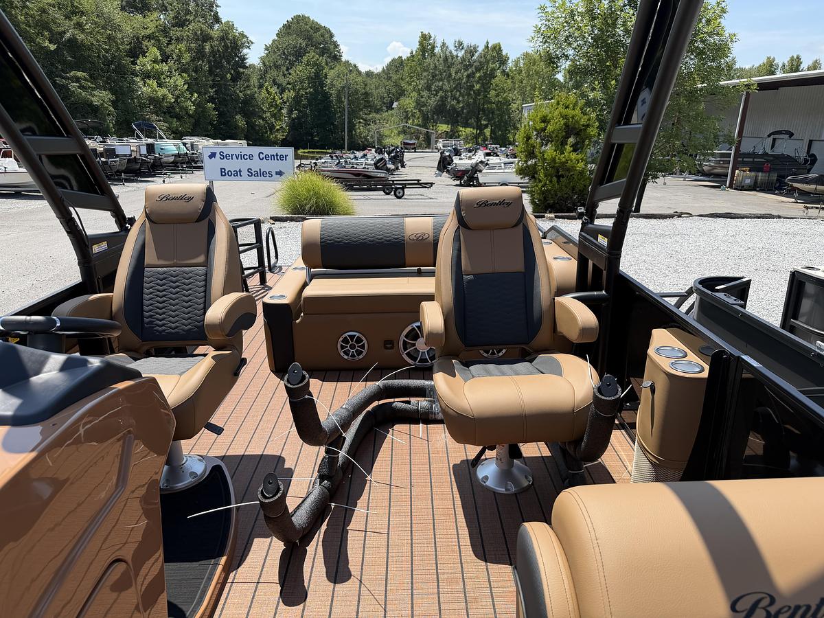 2027 Bentley Pontoons Elite 253 Swingback DC