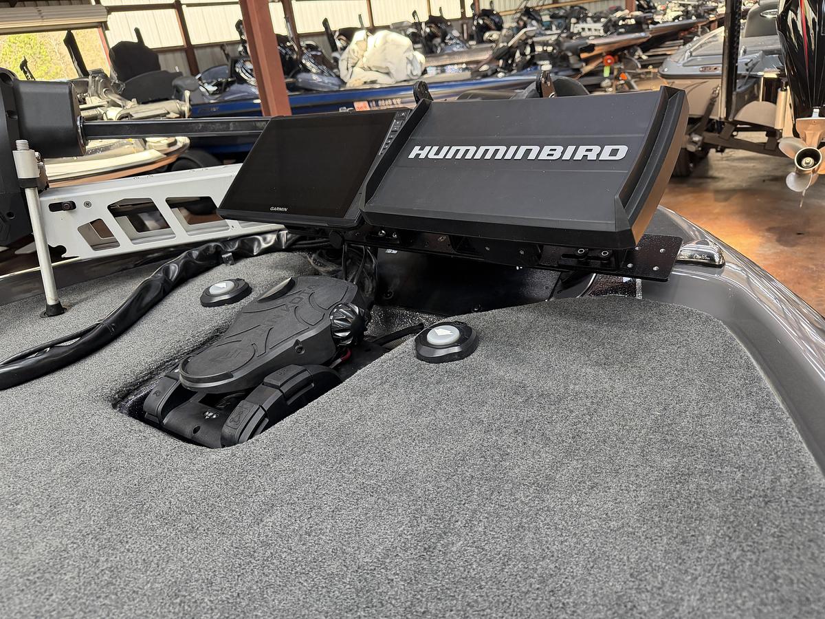 Used 2025  Skeeter FXR21LE - Buck's Island Demo