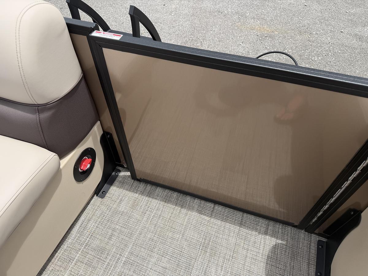 2027 Bentley Pontoons Legacy 223 Navigator