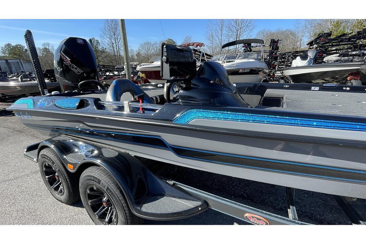 Used 2021 Bass Cat Eyra