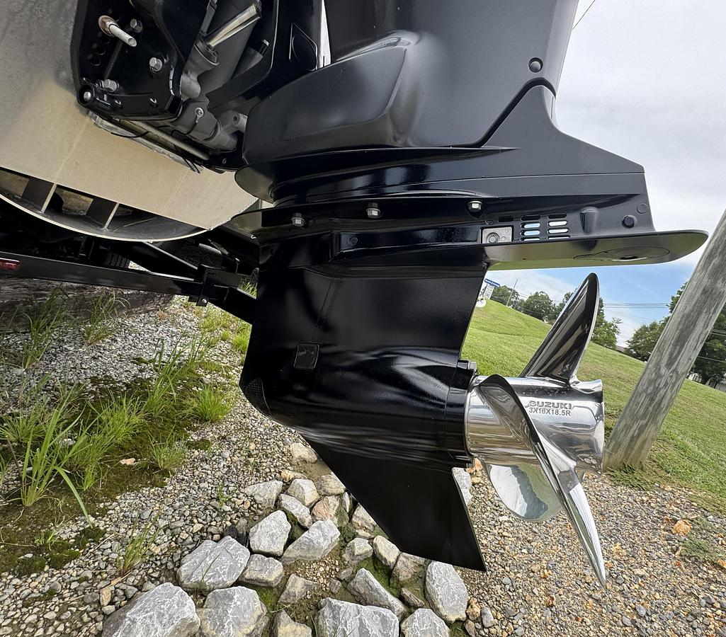 Used 2026 Bentley Pontoons Elite 223 Swingback DC
