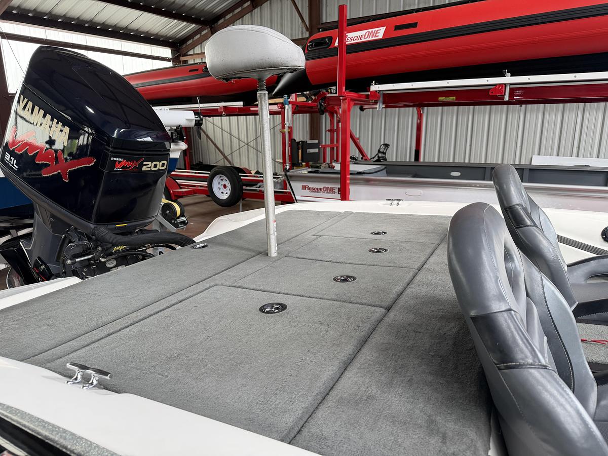 Used 2005 Stratos 294 PRO XL