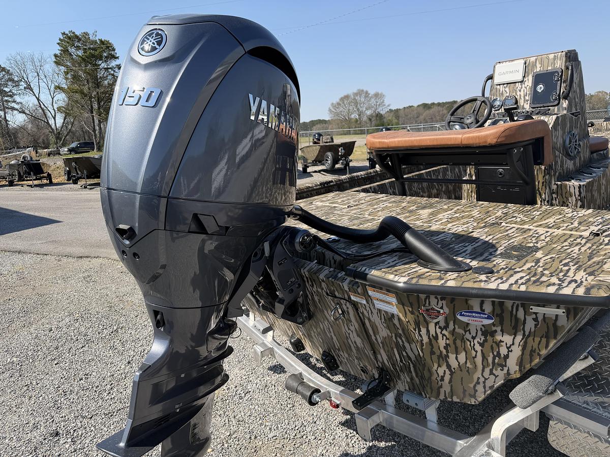 2026 Avid Boats 20CC Rogue