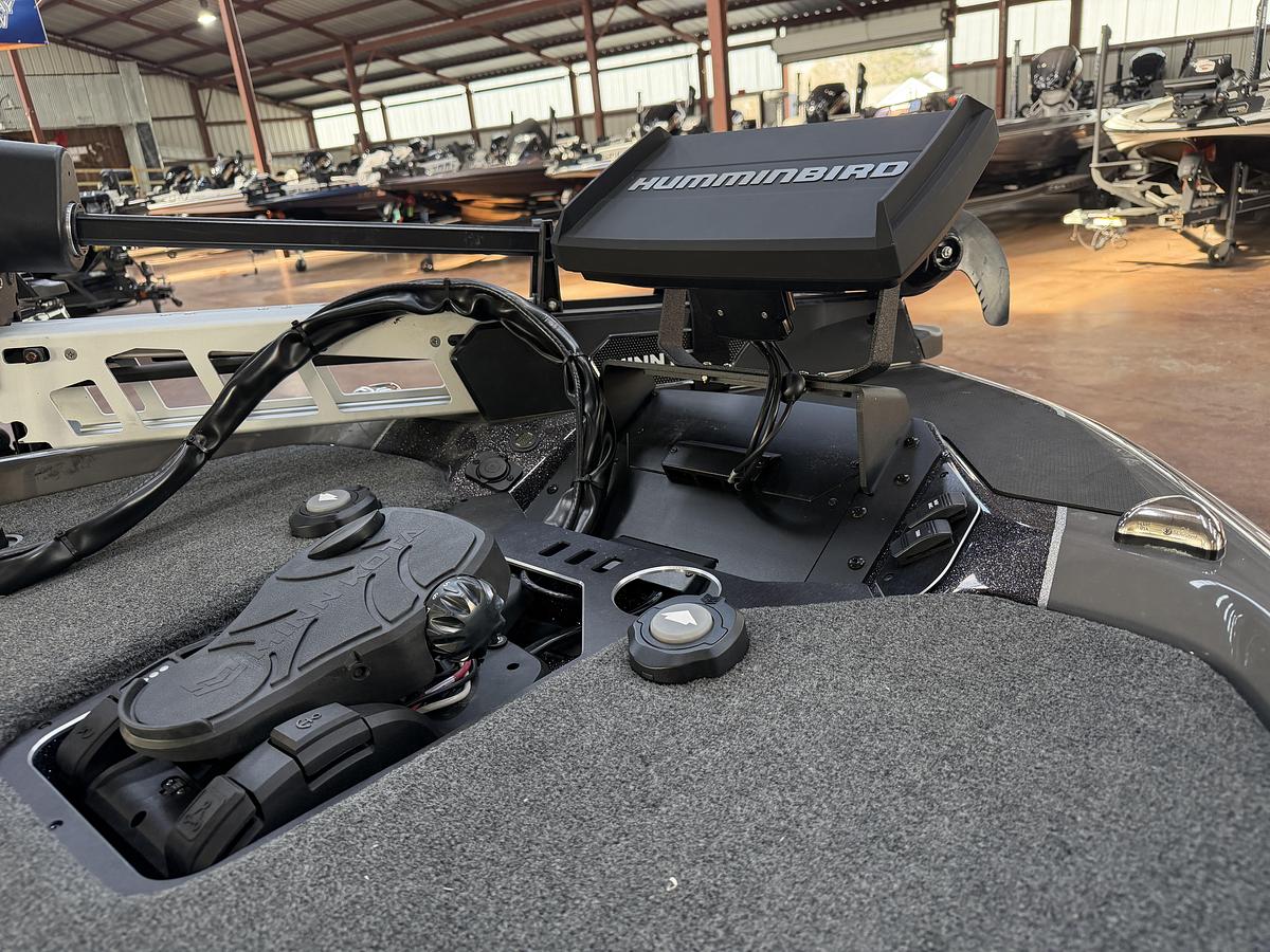 Used 2025 Skeeter FX20LE